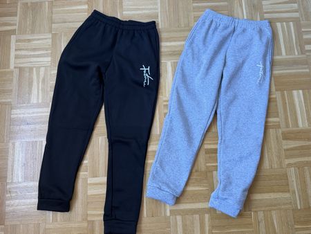Pantalon de jogging Future lot neuf 