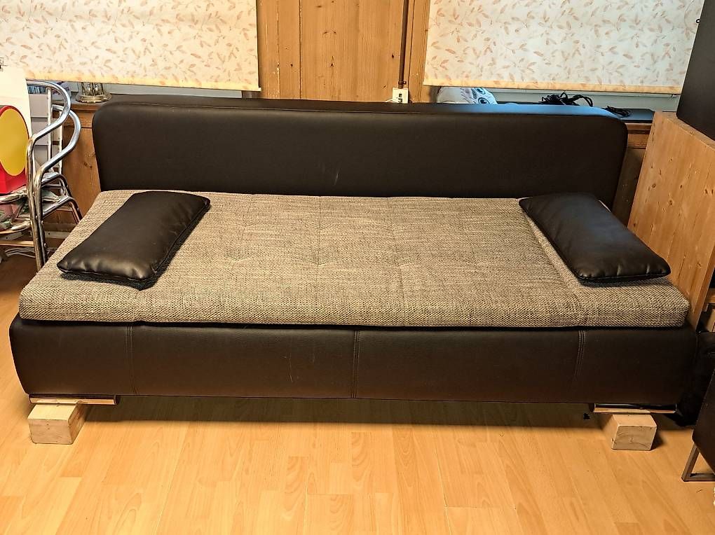Sofas: Sofa Bettsofa – D'occasion à Domat-Ems par Oiteli68 1