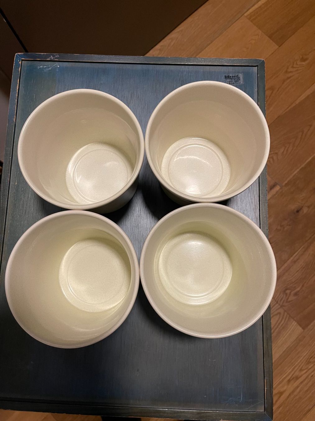 Vasi per fiori: 4 Blumentöpfe creme weiss gerippt – Usato da Turbenthal venduto da mmtuescher 1
