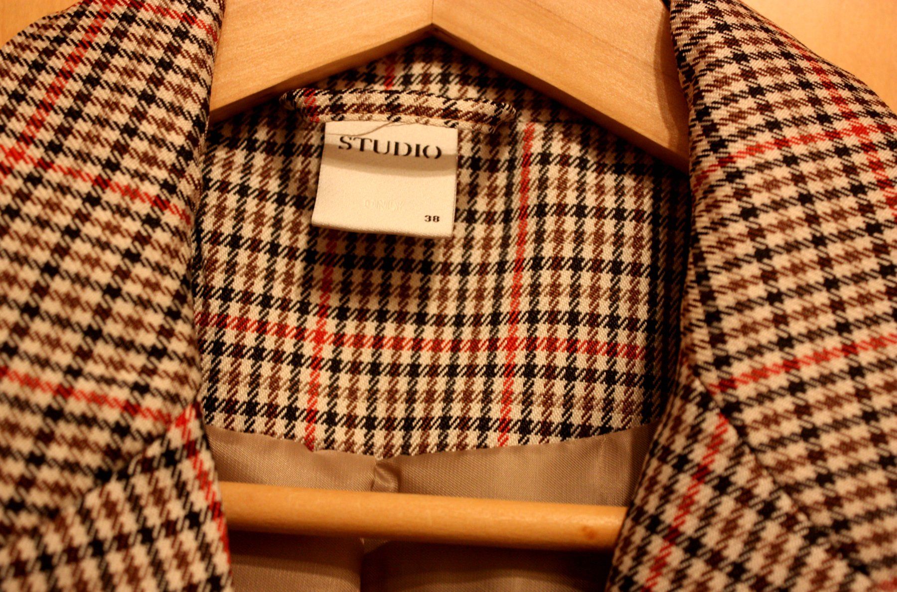 Giacche: Blazer "Studio ID" Gr. 38 - wie neu! – Usato da Ruggell venduto da Meli 3