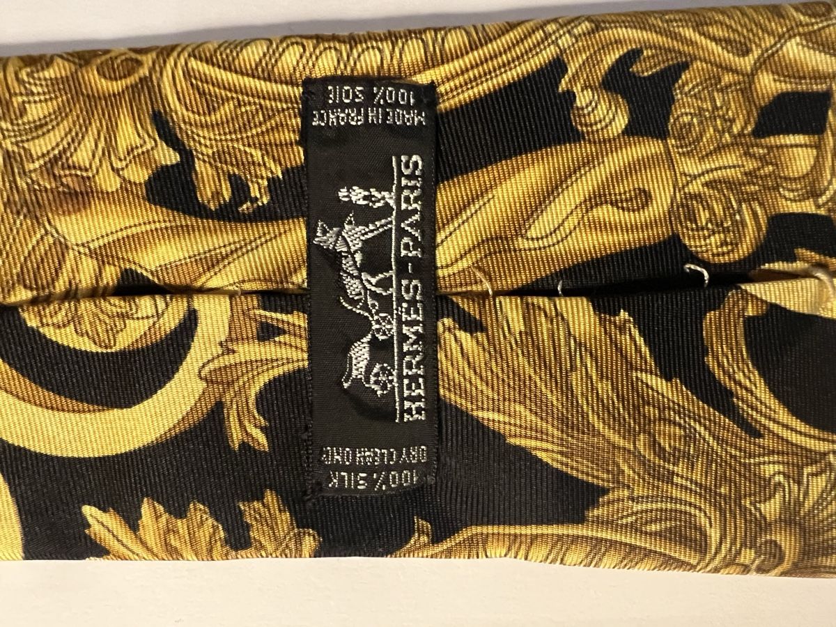 Hermès Cravatte: Cravate Hermès édition séciale – Usato da Neuchâtel venduto da alexandrigor 1
