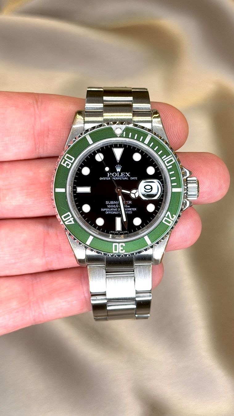 Rolex Uhren: Rolex Submariner date Kermit RRR – Gebraucht aus Nyon von Lunas_Watches