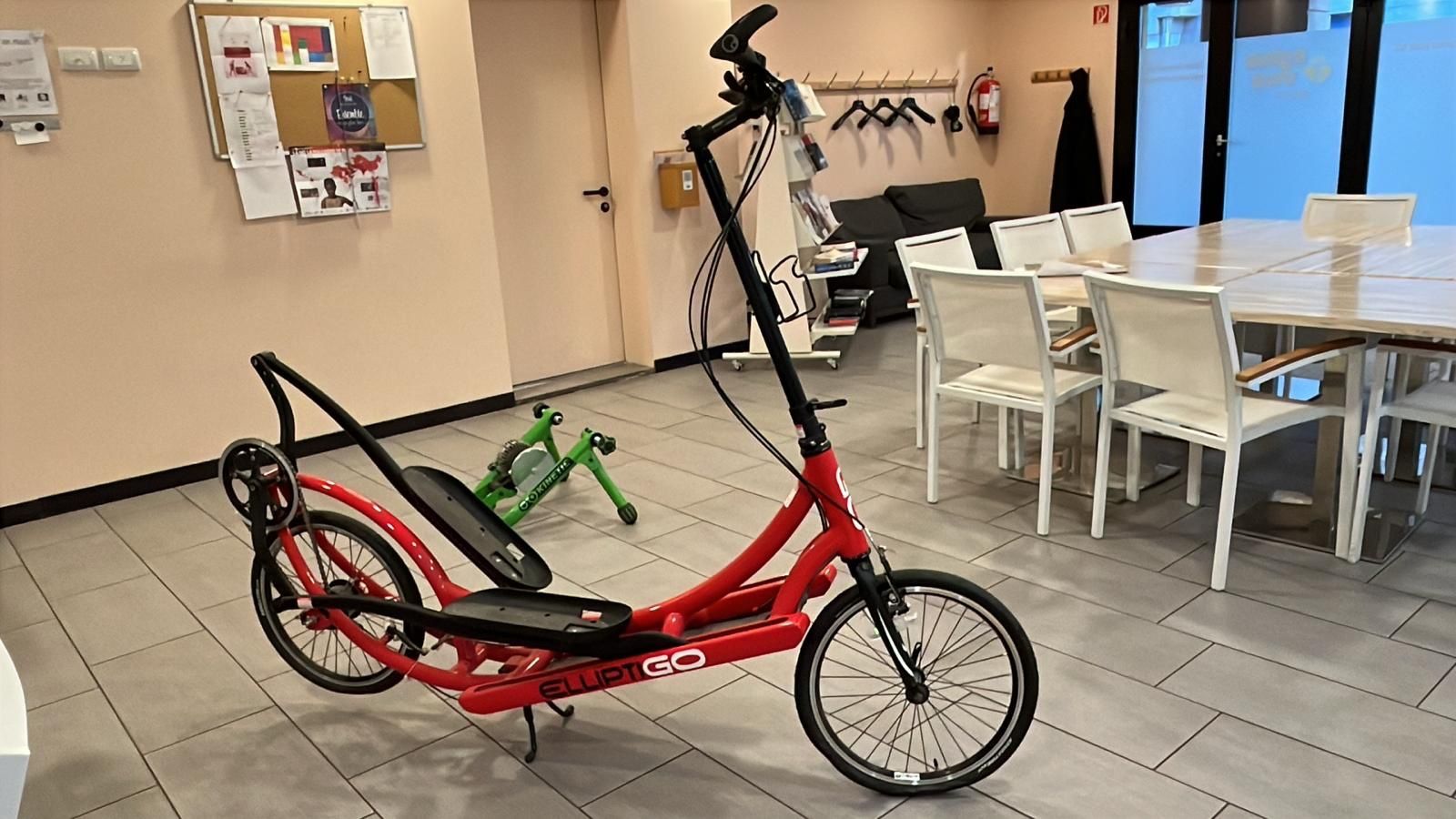 Biciclette: Elliptigo 8c avec accessoires / état de neuf – Nuovo (secondo la descrizione) da Sierre venduto da babibouchette01 3