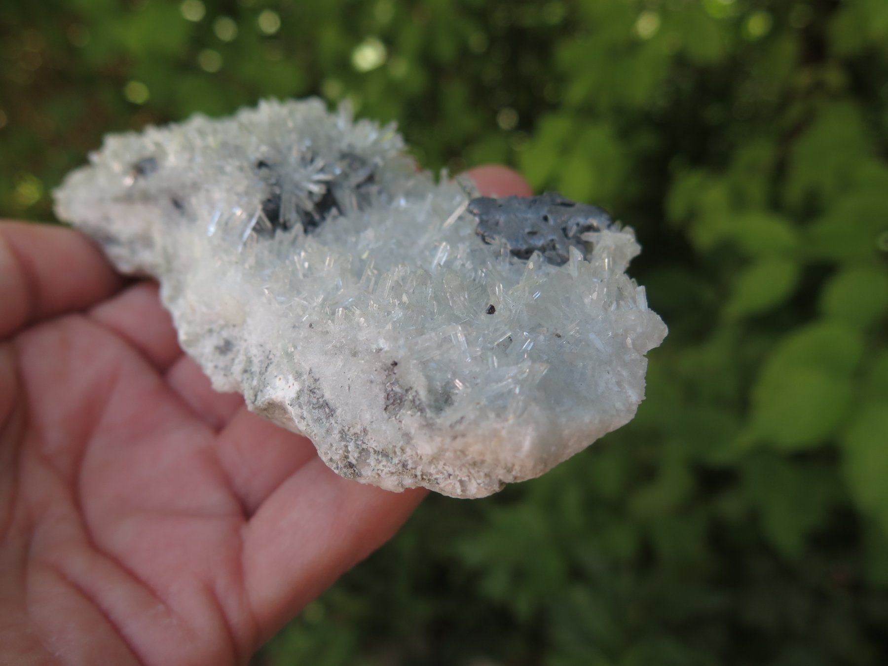 Minerali & Pietre curative: Nadelquarz mit Galena – Usato da Schaffhausen venduto da Yamakana51L8736OQ8 1
