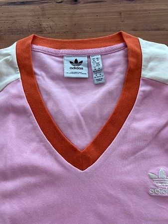 Neues T-Shirt Adidas in rosa-beige-orange Grösse M