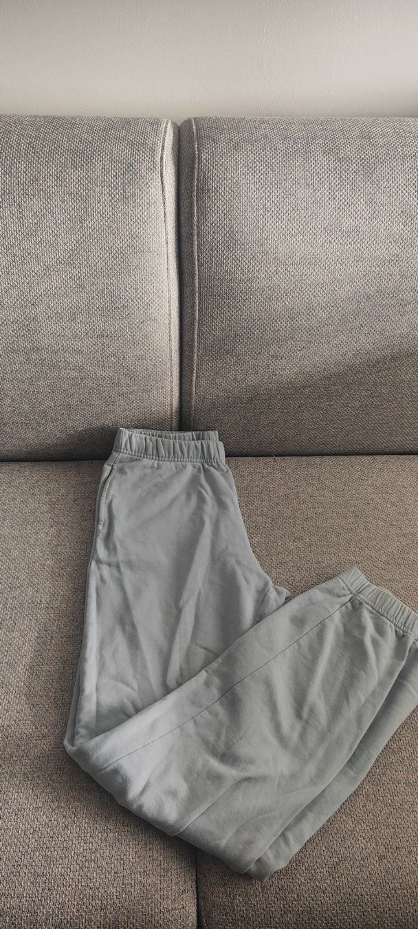 Hosen: Sporthose – Gebraucht aus Niederhasli von dom_jxt6