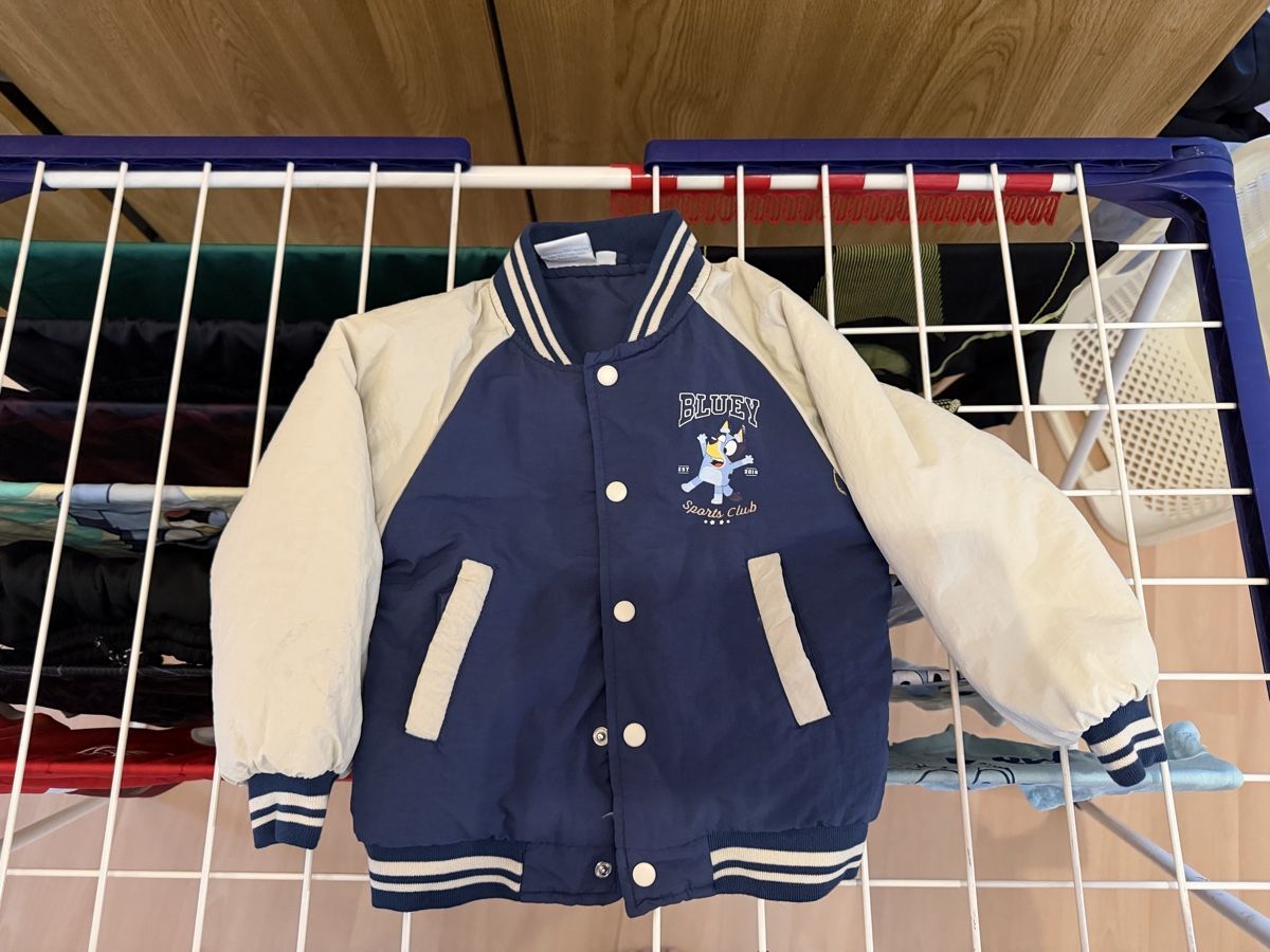 Jacken & Mäntel: Bluey Baseballjacke – Neu (gemäss Beschreibung) aus Buchs SG von mei_6dnn 1