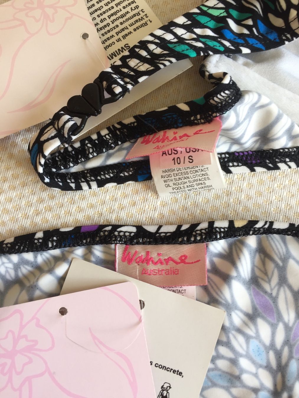 Badekleider & Bikinis: Wahine - Bikini - S - N E U F – Neu (gemäss Beschreibung) aus Sion von accroshoes 2