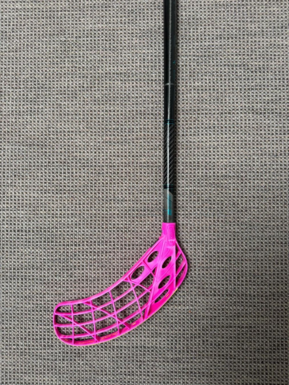 Unihockey: Unihockey Schläger full carbon 29flex Profi – Usato da Seengen venduto da sro_j7vq