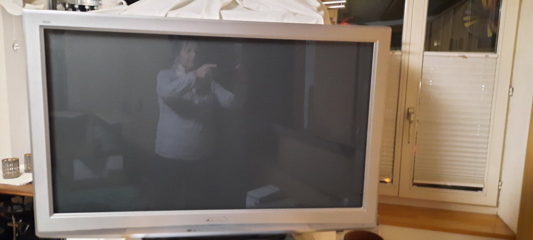 Panasonic Televisori: Plasma Fernseher  Bildschirm Panasonic – Usato da Turbenthal venduto da tirare 7