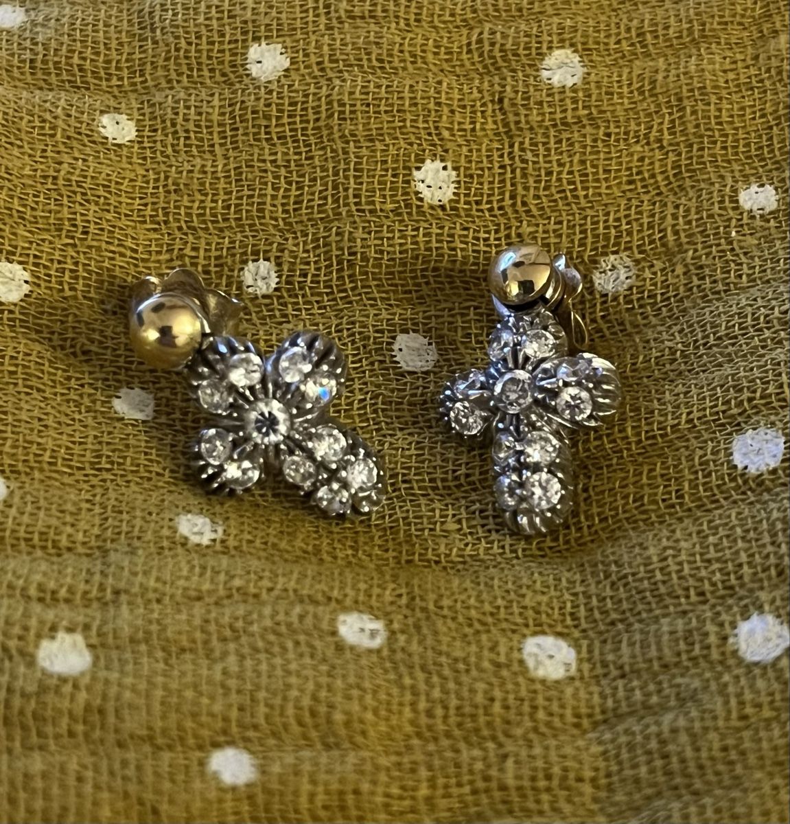 Orecchini pendenti & Orecchini a lobo: Kreuz Ohrstecker 750 Gold – Usato da Schlieren venduto da Lombi13 2