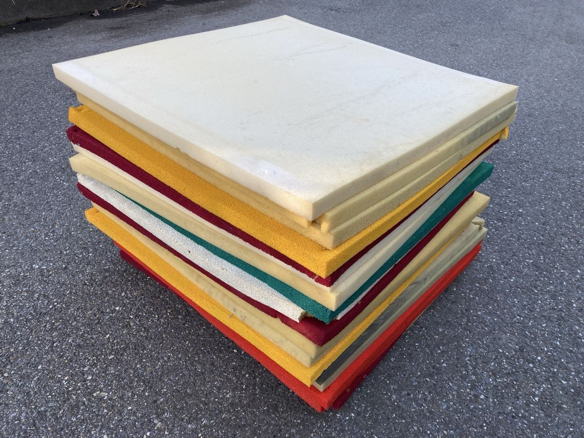 Tappetini fitness: 19 Stk. Schaumstoff Matten 50x50 cm – Usato da Bern venduto da PaSoClau