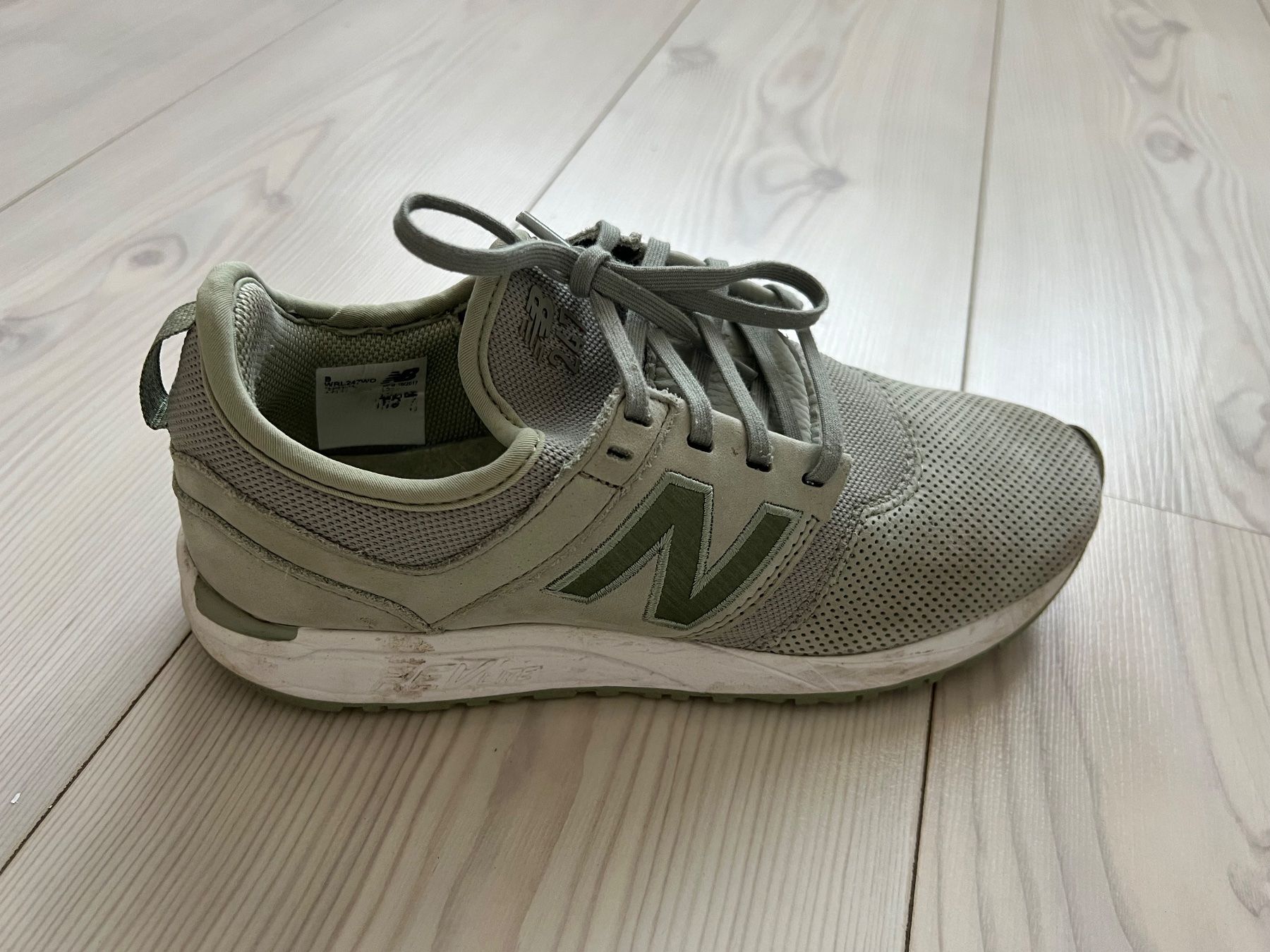 New Balance Chaussures femmes: Sneaker – D'occasion à Dübendorf par geiserfamily 2