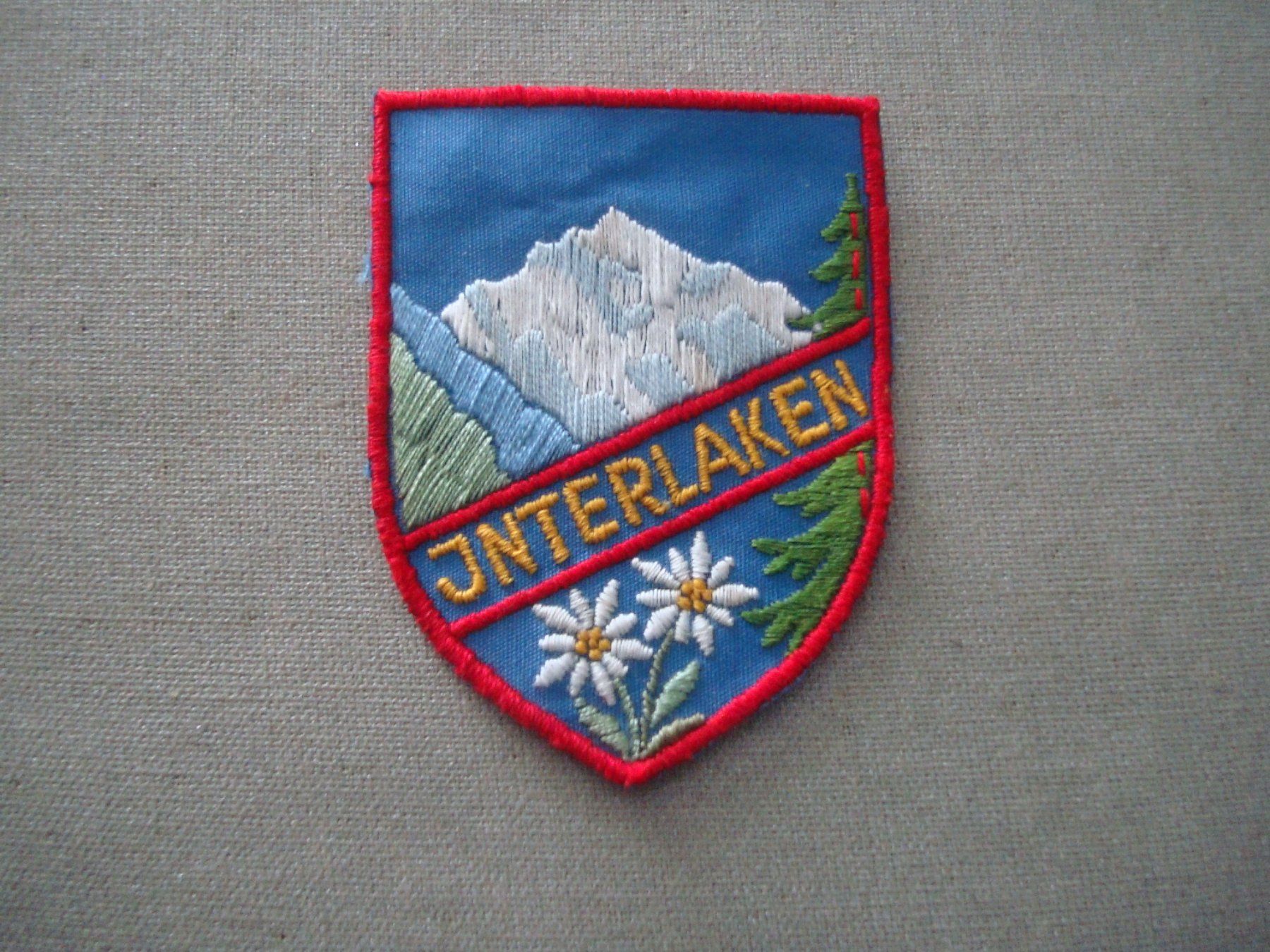 Patches: Badge - Aufnäher - Interlaken – Neu (gemäss Beschreibung) aus Neuenegg von flohcante