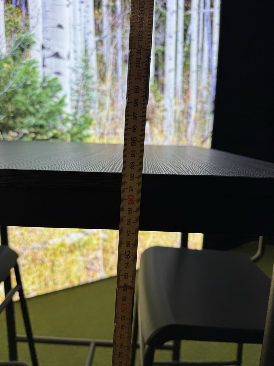 Ikea Set di tavolo e panche: Bar Tisch mit zwei Hocker Ikea – Usato da Wollerau venduto da Chnuttli 3
