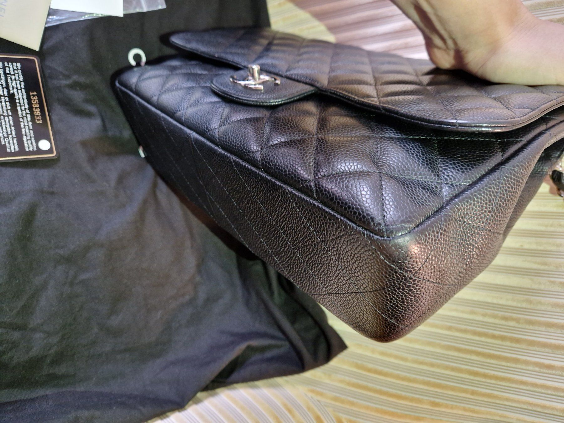 Chanel Borse da donna: Chanel Classic Caviar Jumbo mit silber Hardware !!! – Usato da Flühli LU venduto da Conny_88 2