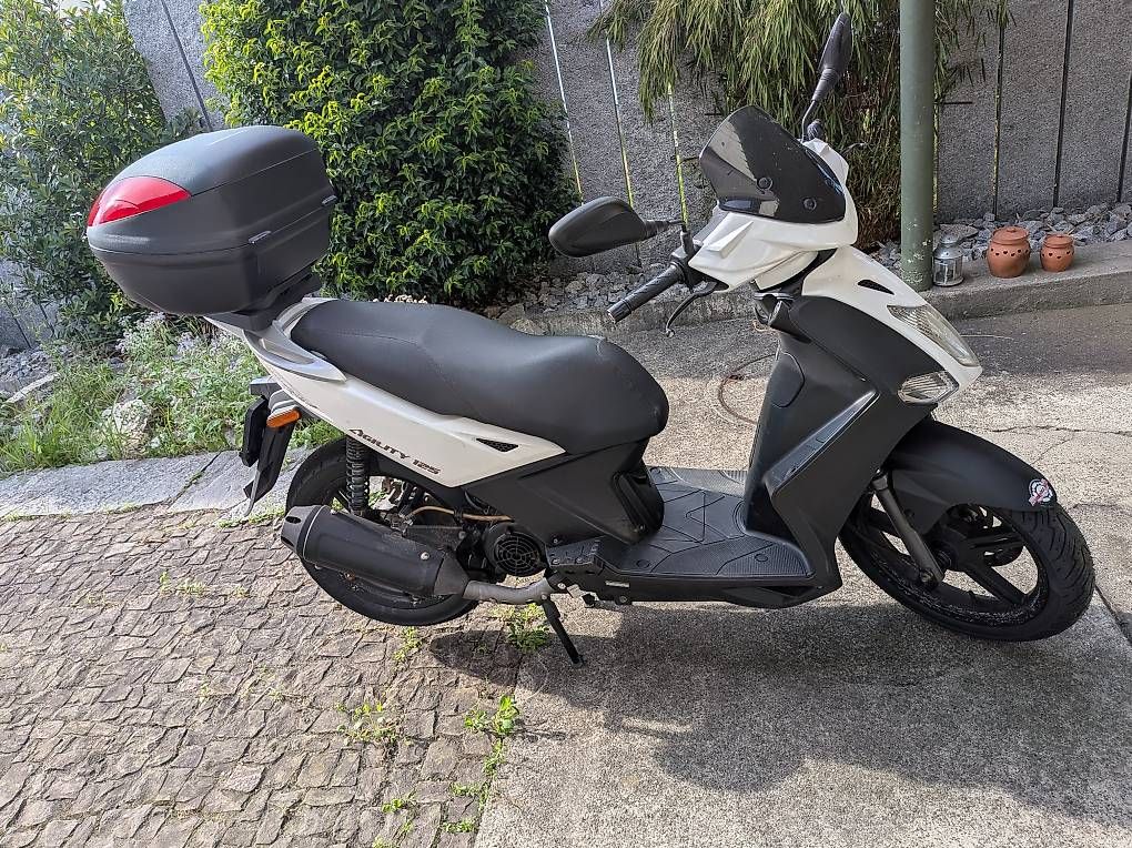 Strasse: Roller / Motorrad - 125cc Top Zustand – Gebraucht aus Aarau Rohr von j-meal 2
