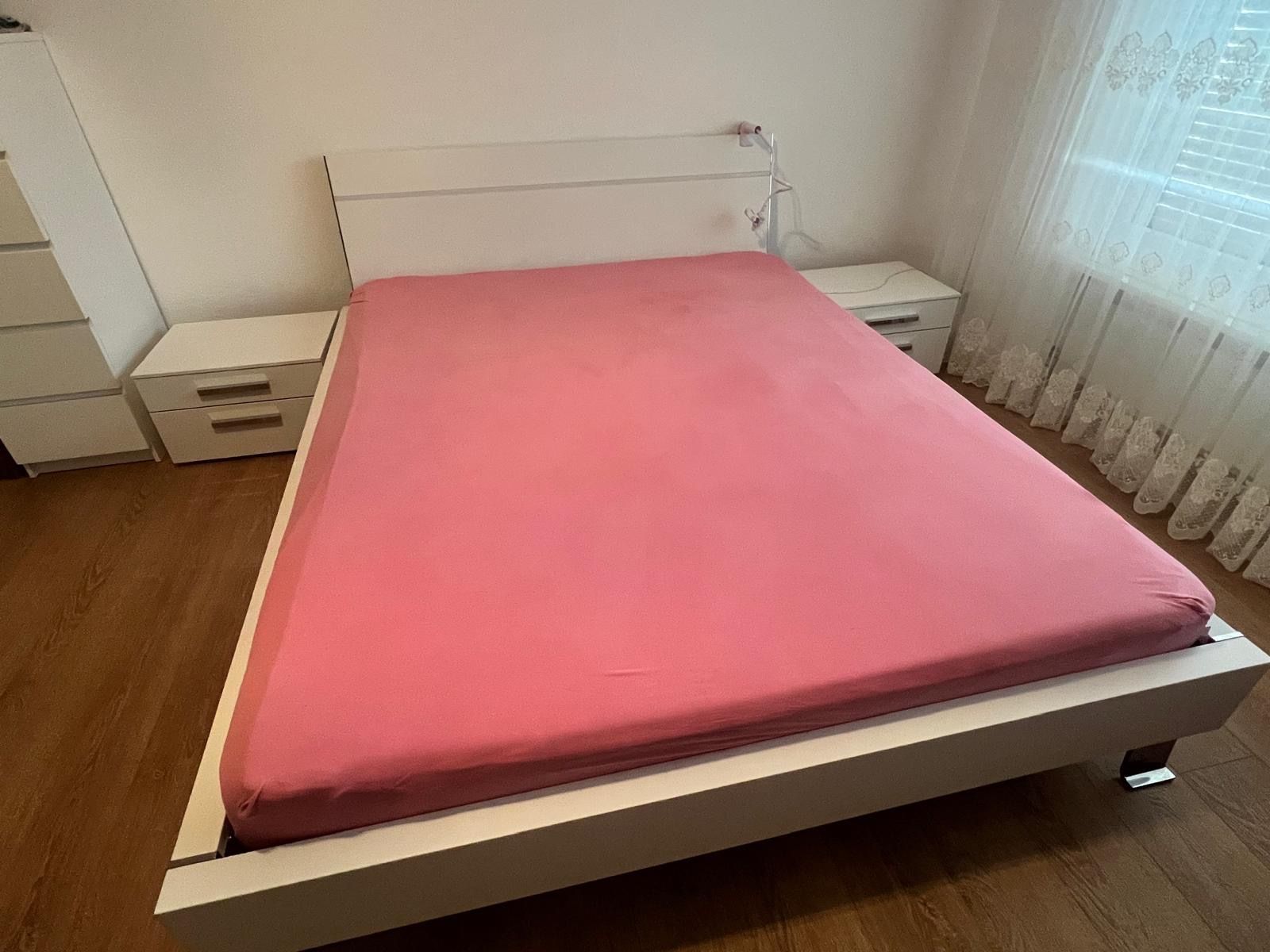 Betten: Bettgestell weiss mit Nachttischen 160x200 – Gebraucht aus Kirchberg BE von yile87 3