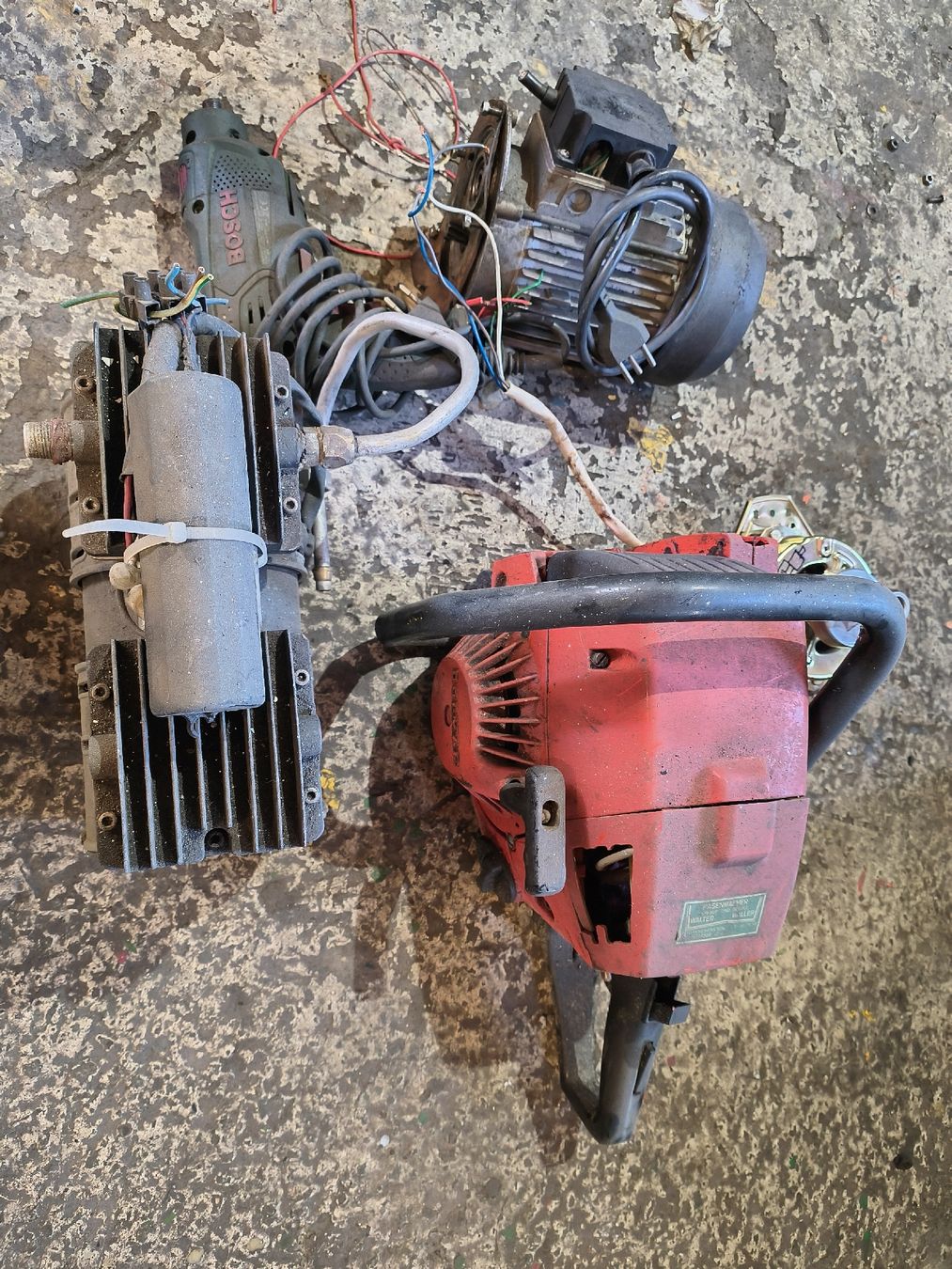 Motori: Div.Motoren.Elektro-Benzin – Difettoso da Fulenbach venduto da Elektronik 1