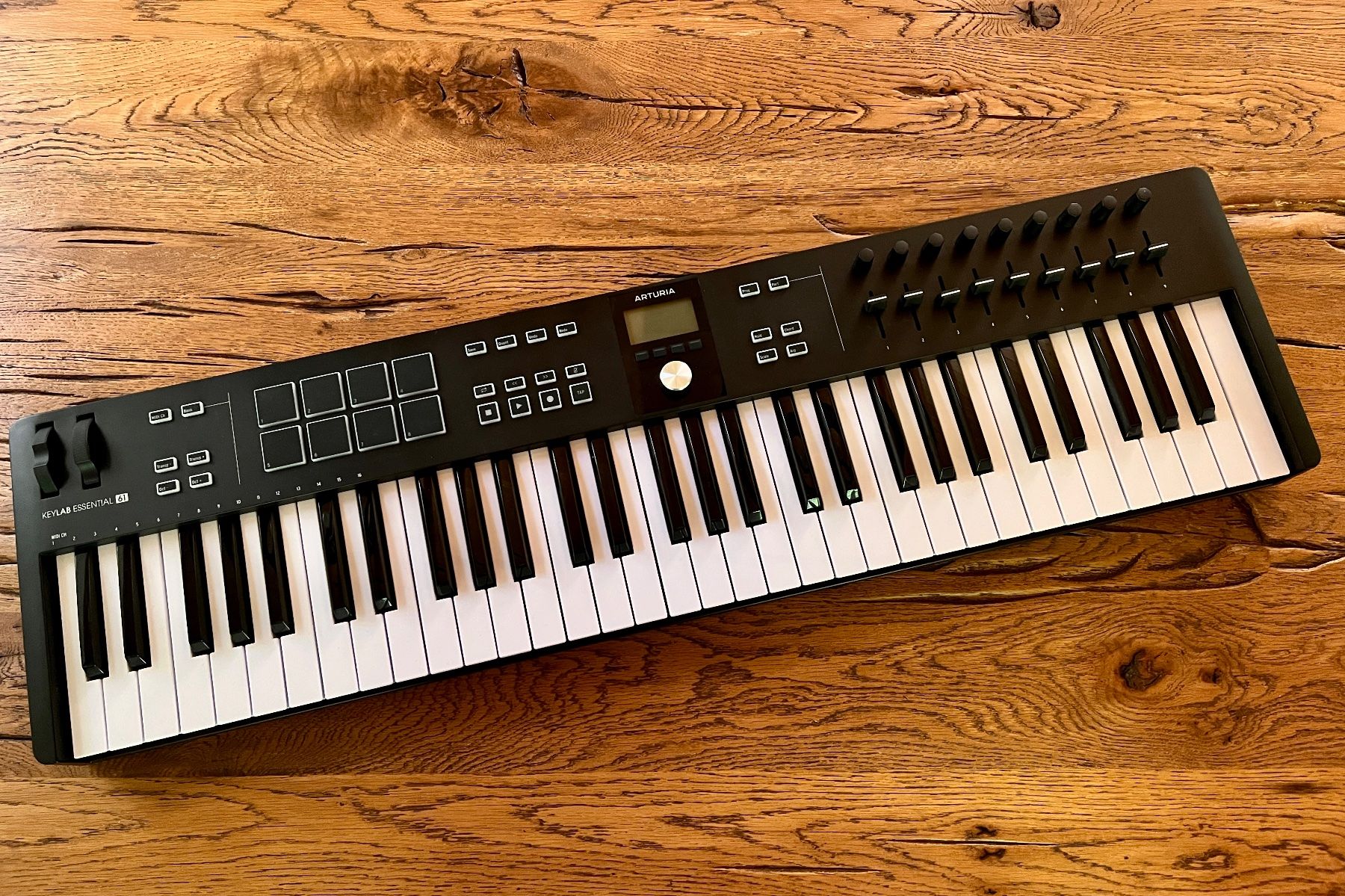 Arturia Musikinstrumente: Arturia Keylab Essential 61 MIDI Keyboard Controller – Gebraucht aus Hirzel von MacPingu01