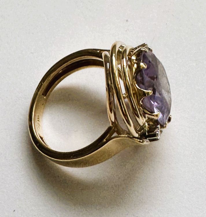 Goldring 18Karat mit Amethyst und 2 Brillanten 3