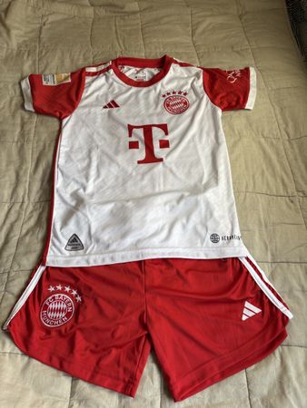 Replica Bayern München Fussball Trikot „Musiala“ Gr.140