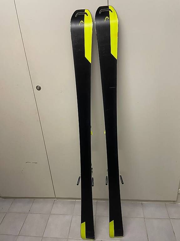 Skis: Equipement de ski  – D'occasion à Cugy VD par gro_lhw7 3