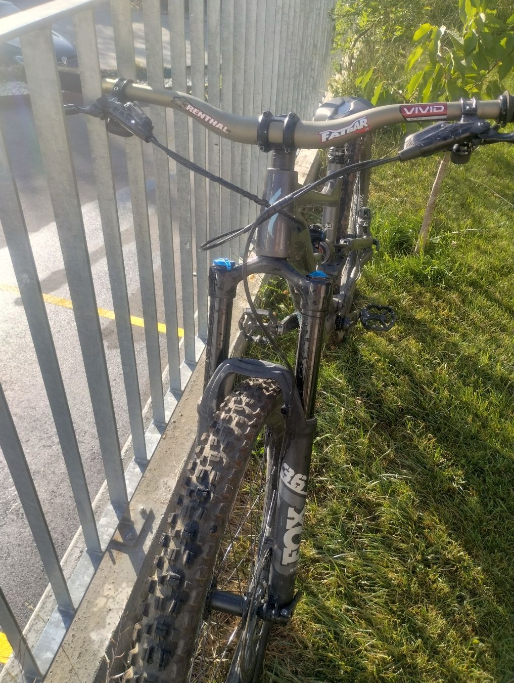 Specialized Velos: specialized status s4( venir m'écrire impérativement, numéro – Gebraucht aus Grimisuat von noe_lzm6 1