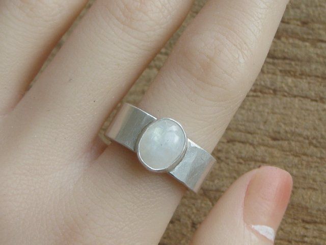 Anelli: breiter Ring Silber 999 Einzelstück Mondstein Gr. 59 – Nuovo (secondo la descrizione) da Ermatingen venduto da Decovin 2