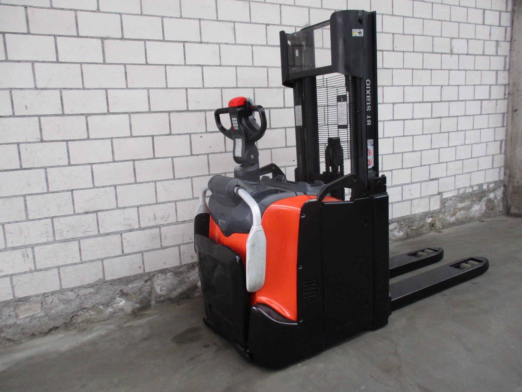 Toyota Carrelli elevatori e a forche: STAPLER TOYOTA SPE200D AMEISE 30 – Usato da Seon venduto da zomahandel 4