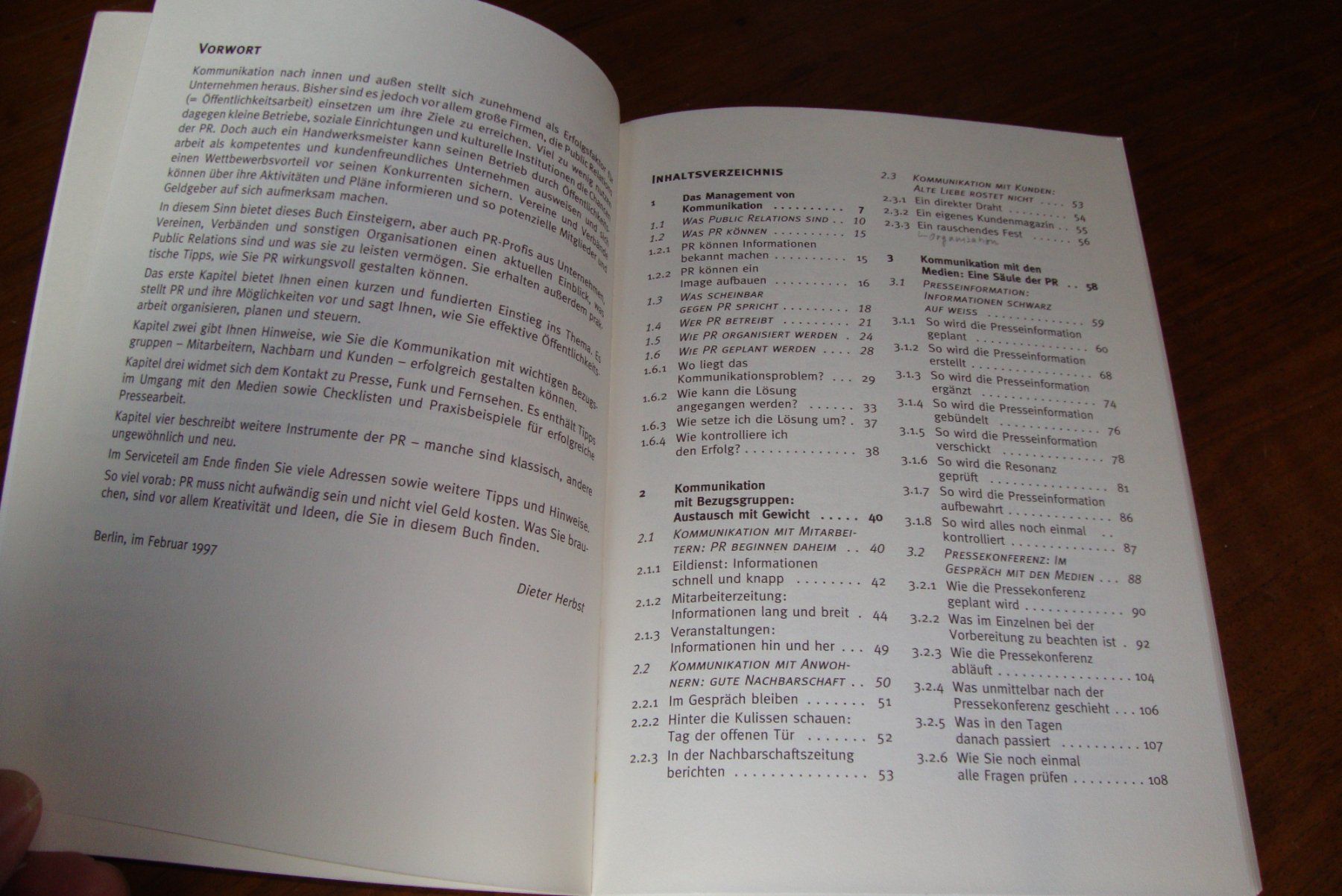 Livres: Public Relations - Dieter Herbst - Verlag Cornelsen – D'occasion à Bern par carola31 1