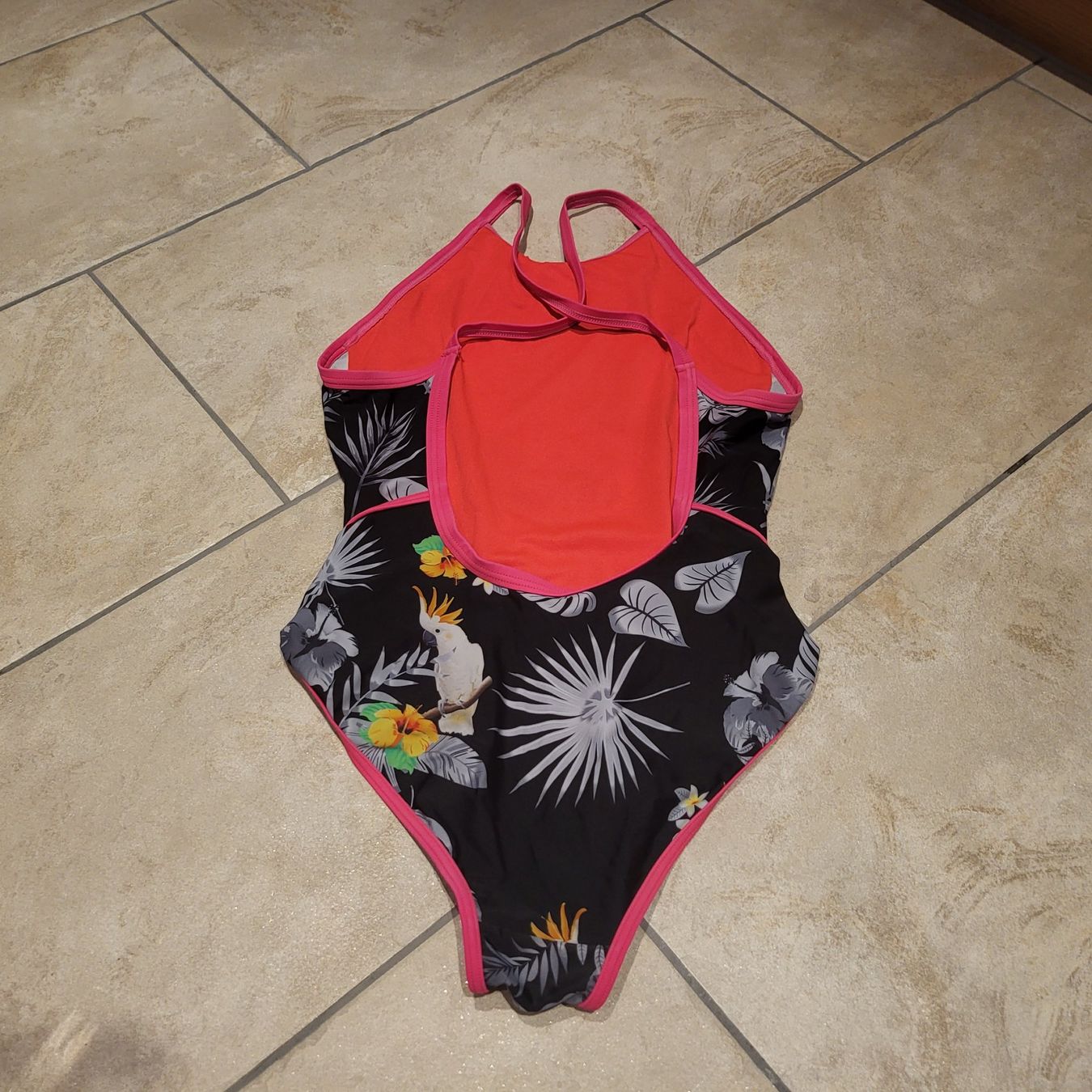 Arena Badekleider & Bikinis: Arena Badeanzug – Gebraucht aus Lostorf von Benidomi1 1