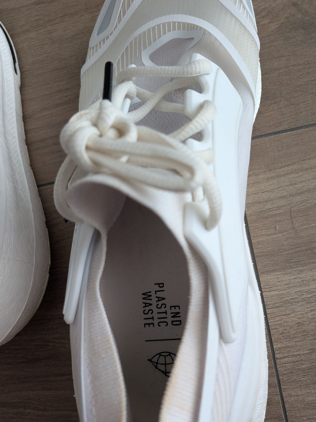 Stella McCartney Scarpe da donna: Stella McCartney x Adidas White Sneakers – Usato da Morges venduto da dhi_y2qk 5