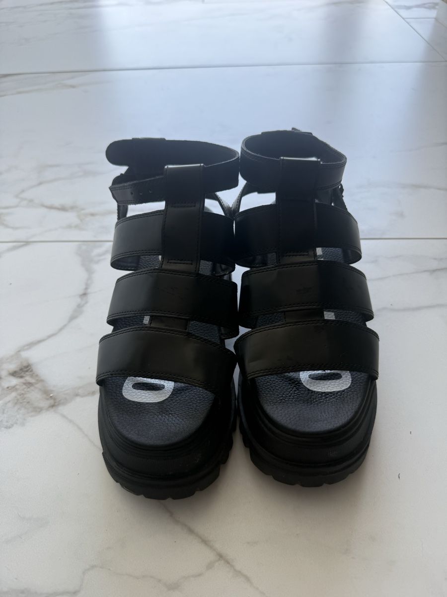 Buffalo Scarpe da donna: Buffalo Aspha GLD Plateau-Sandalen Grösse 37 – Usato da Menziken venduto da ann_77cp