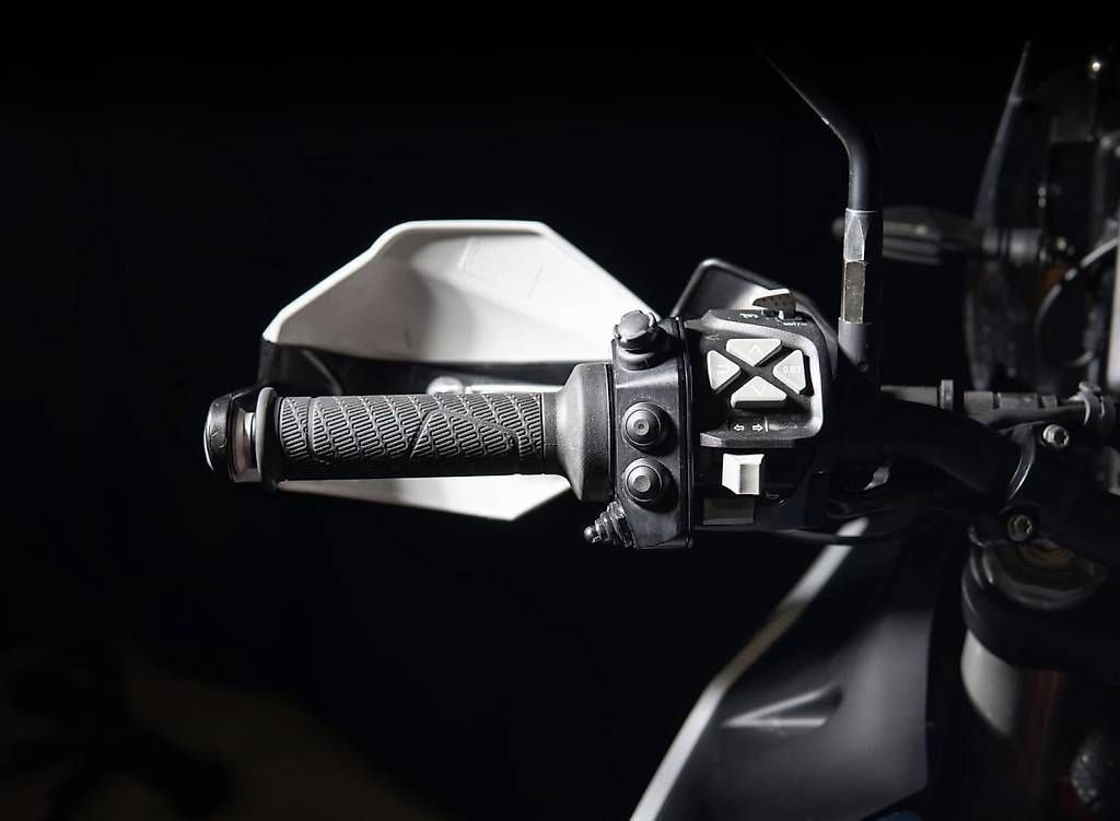 Navigatori: Rally Controller mit Bluetooth KTM/Tenere/DMD/Navigation/890 – Nuovo e nell'imballaggio originale da Thun venduto da Racing0 1