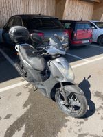 Vente de scooter (Kymco Agility 125) pour pièces détachées