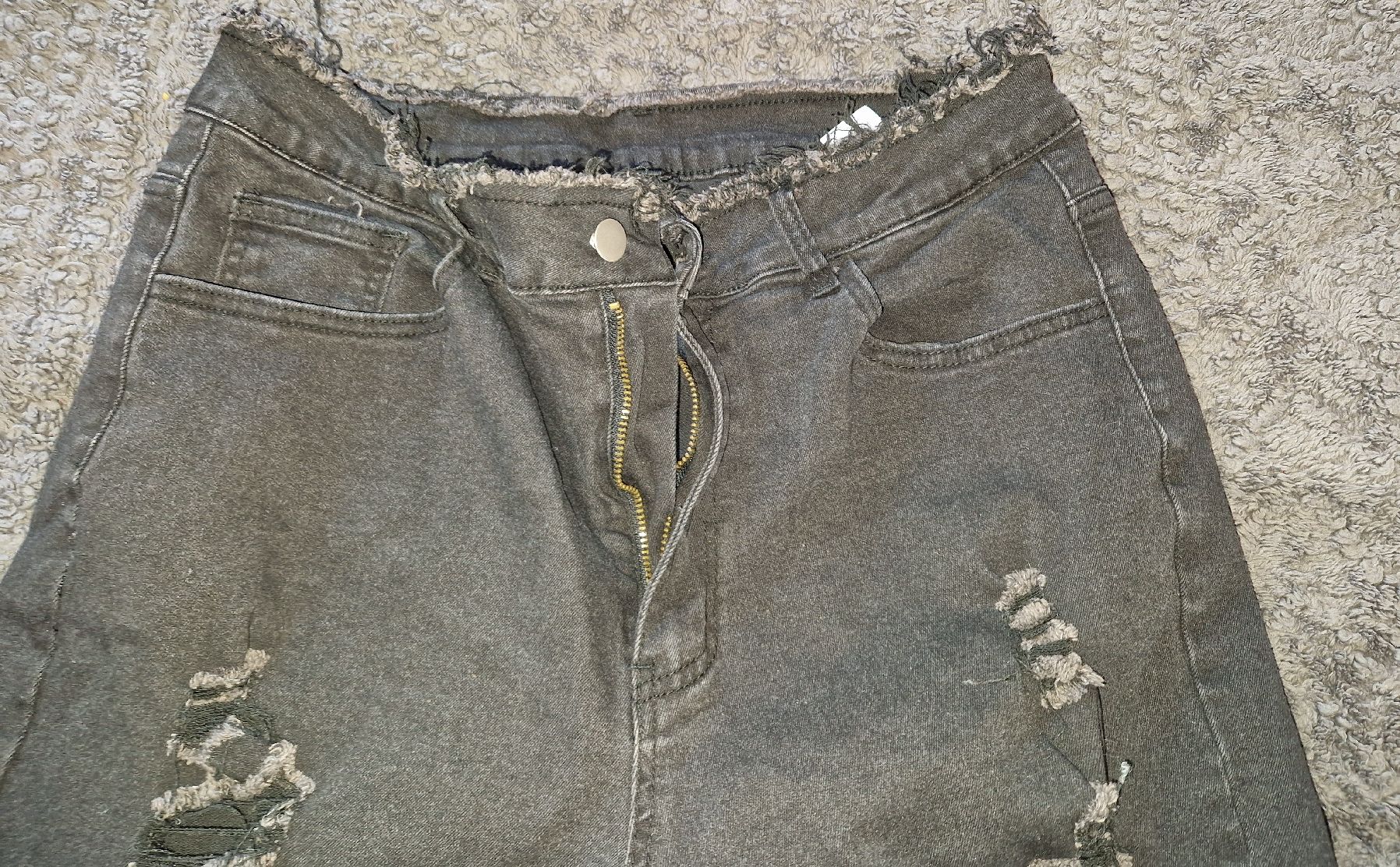 Jeans: Jeans, Schwarz, Grösse 2XL  – Usato da Utzenstorf venduto da Ernie_und_Bert 1