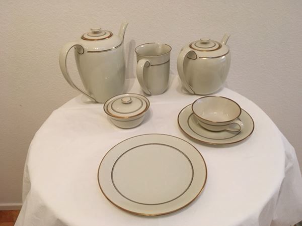 Geschirrsets: Antikes Langenthal Porzellanservice – Gebraucht aus Basel von citystore 1