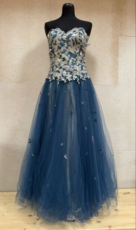 😍Abendkleid LUXUAR LIMITED Grösse 38 blau bestickt