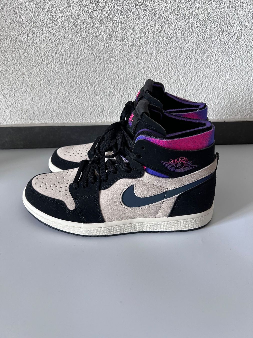 Jordan Scarpe da uomo: Original PSG Jordan 1 High Grösse 42 – Nuovo e nell'imballaggio originale da Frauenfeld venduto da isa_9cy7