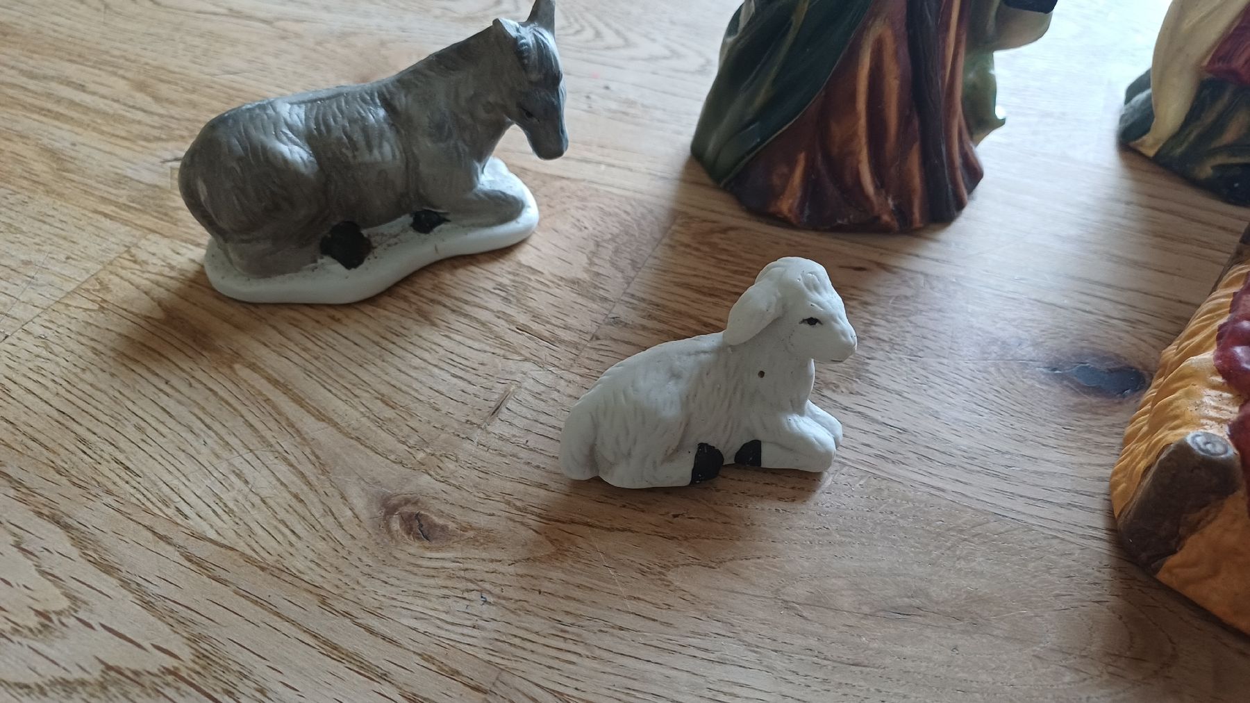 Statuette: Schöne Krippenfiguren  – Usato da Flawil venduto da Naphtali 4