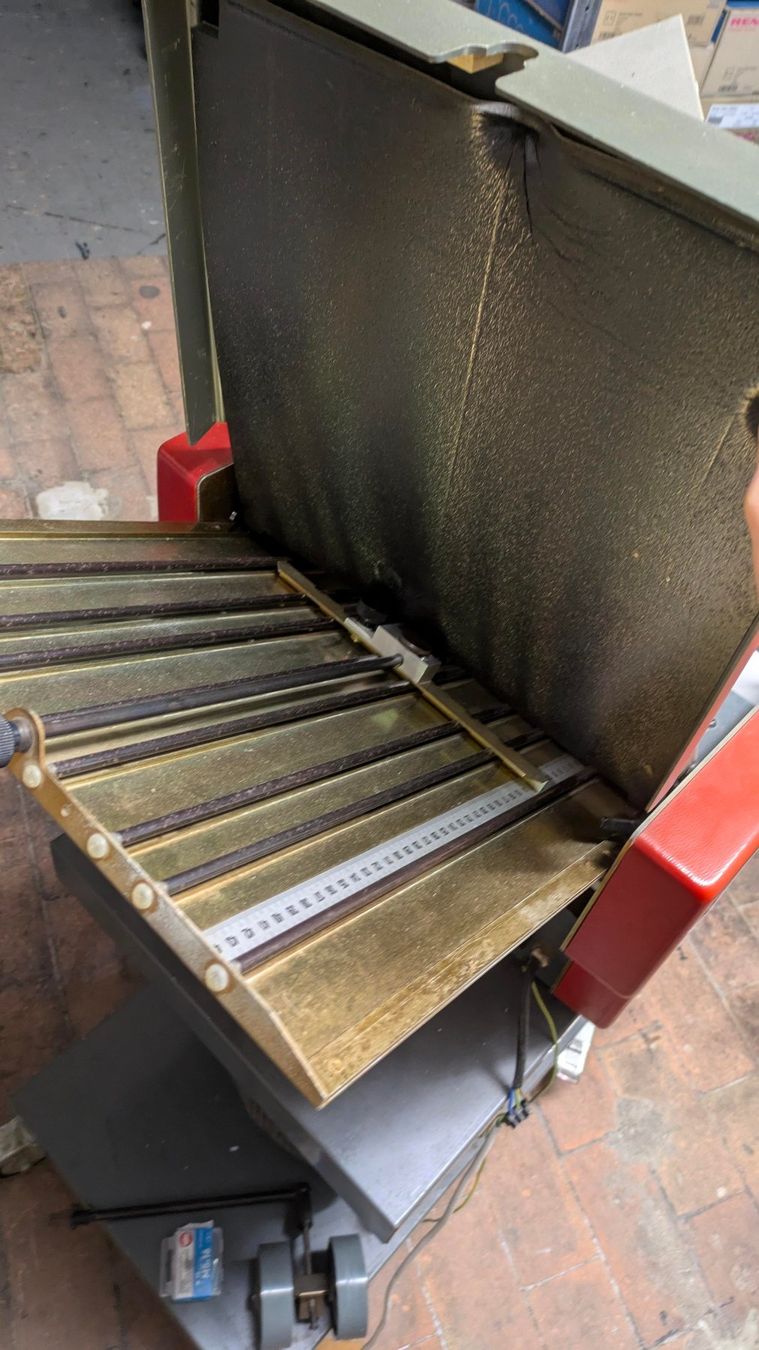 Tutte le macchine: Eurofold 235 Falzmaschine – Usato da Basel venduto da druckkollektiv 2