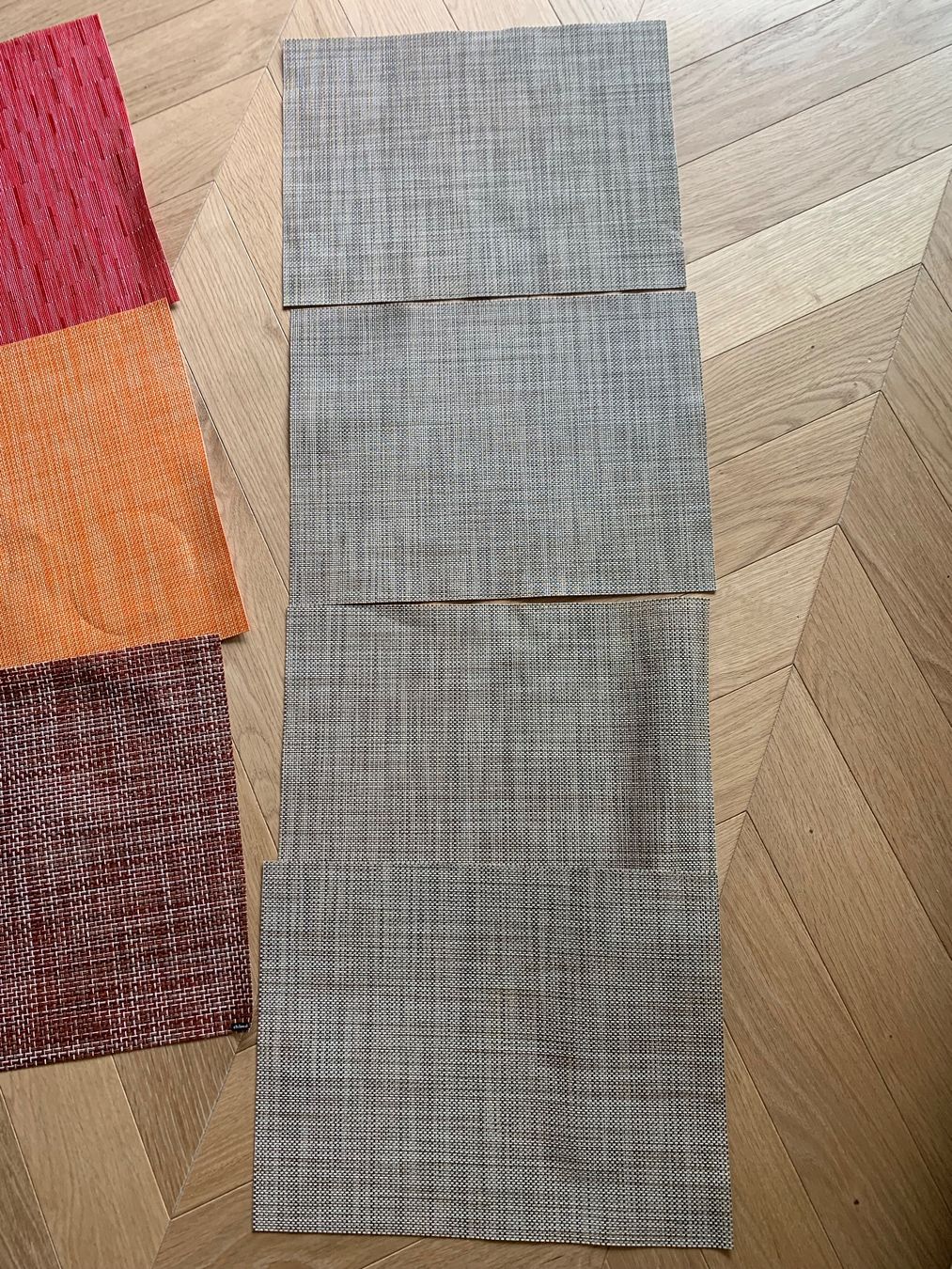 Appareils de cuisine: KITCHEN: Cutlery + placements set x 4 people – D'occasion à Zürich par Angela_Fashion_Lover 3
