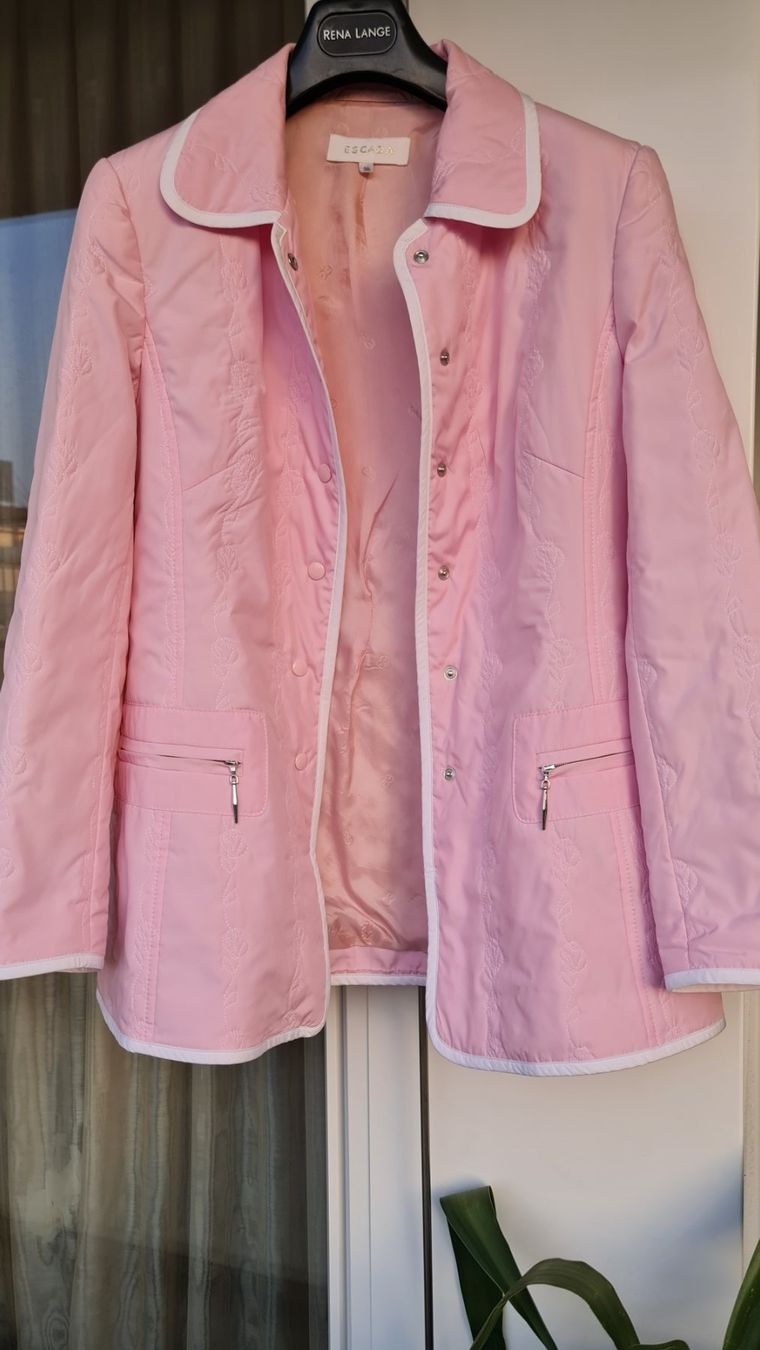 Escada Vestes: Escada Jacke. Rosa. Gr.38 – D'occasion à Zürich par Olala_