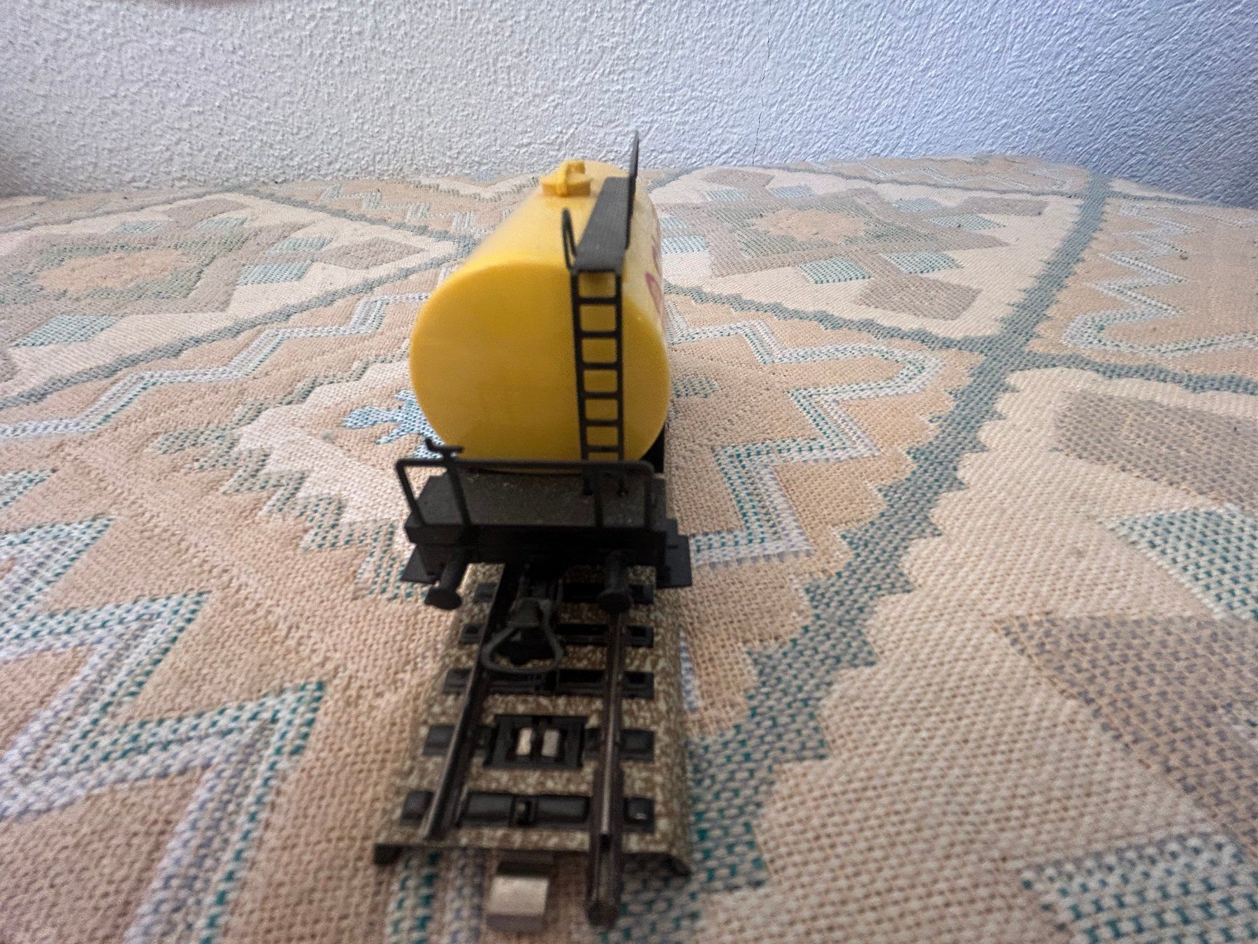 Märklin Modelleisenbahnen: Märklin HO 4442 Shell Kesselwagen – Gebraucht aus Volketswil von pbono 2