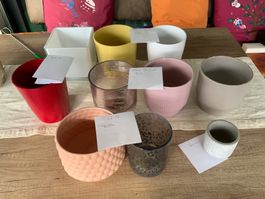 Blumenübertöpfe verschiedene Farben und Grösse 10 Stk.