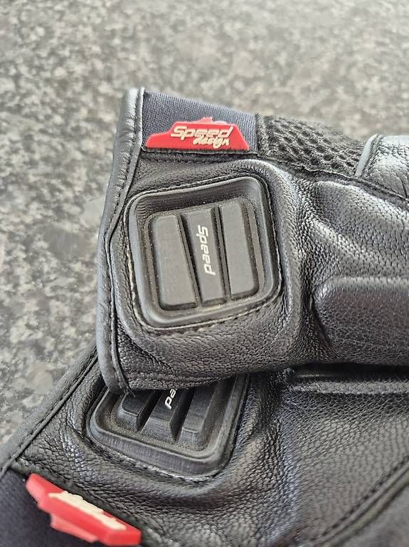 Handschuhe & Handstulpen: Motorradhandschuhe Damen – Gebraucht aus Schaffhausen von RK205 1
