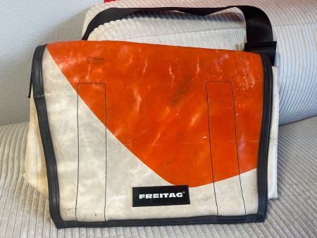 Freitag Umhängetasche Bag 36 x 30cm