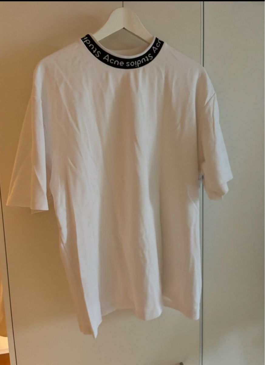 Acne Studios T-Shirts: Acne Studios TShirt (M) – Gebraucht aus Basel von Philomee 1