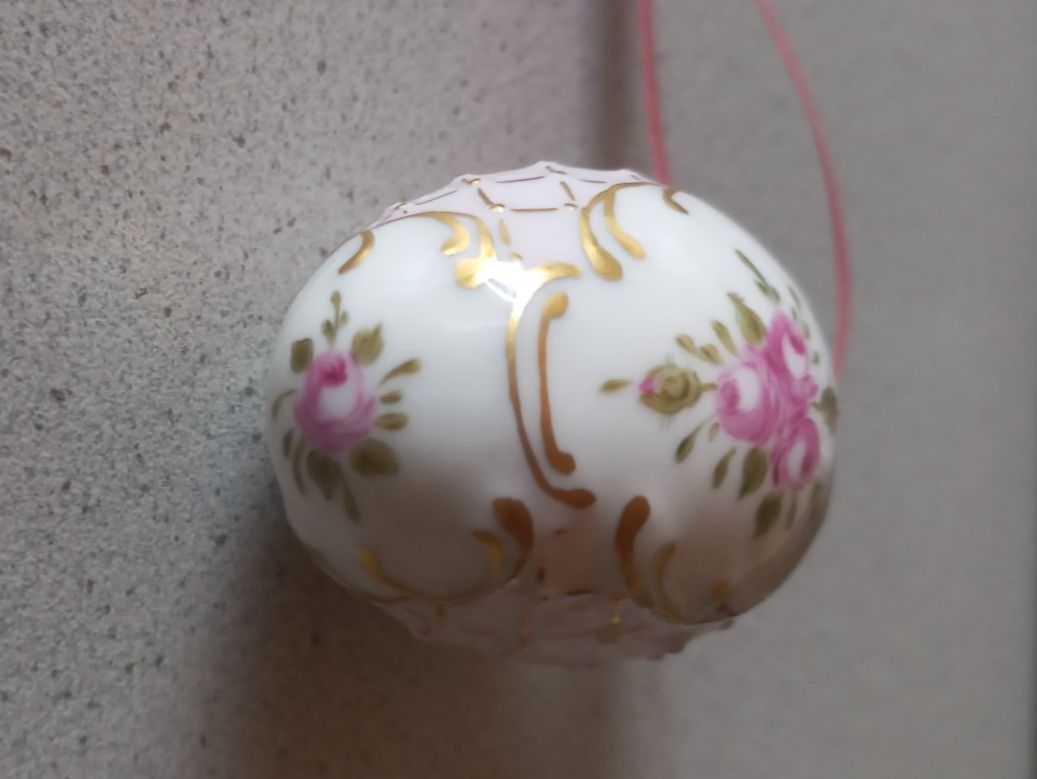 Tutte le decorazioni: Lindner Porzellan Oster Ei, Handbemalt. – Nuovo e nell'imballaggio originale da Winistorf venduto da acreativ1 2